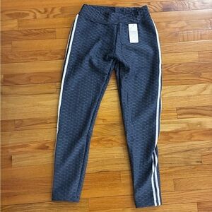 Yuna Fashion Women’s Dusty Blue/Gray Active Leggings with Side Stripes